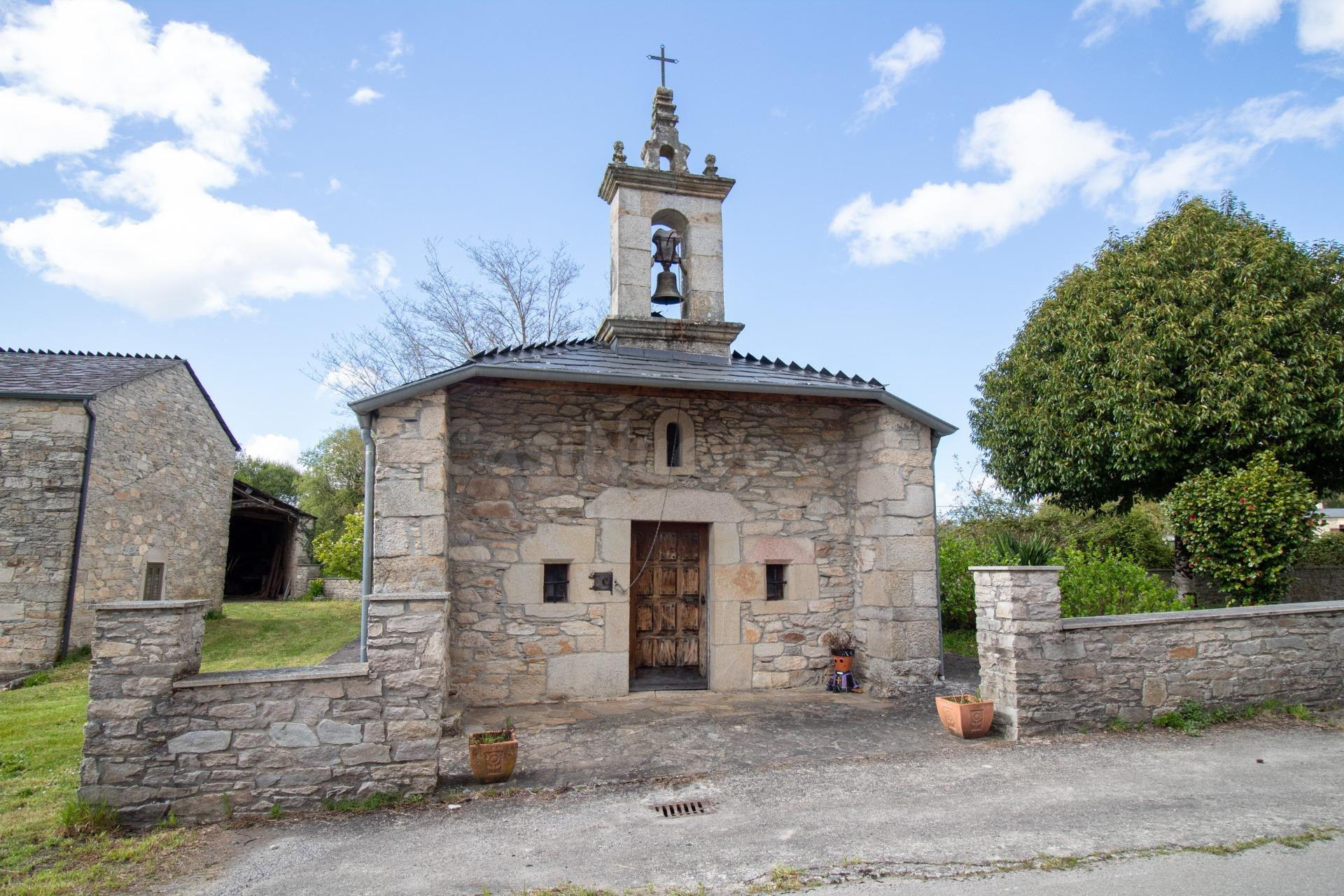 SE VENDE CASA DE PIEDRA EN LANZOS, VILLALBA (LUGO)