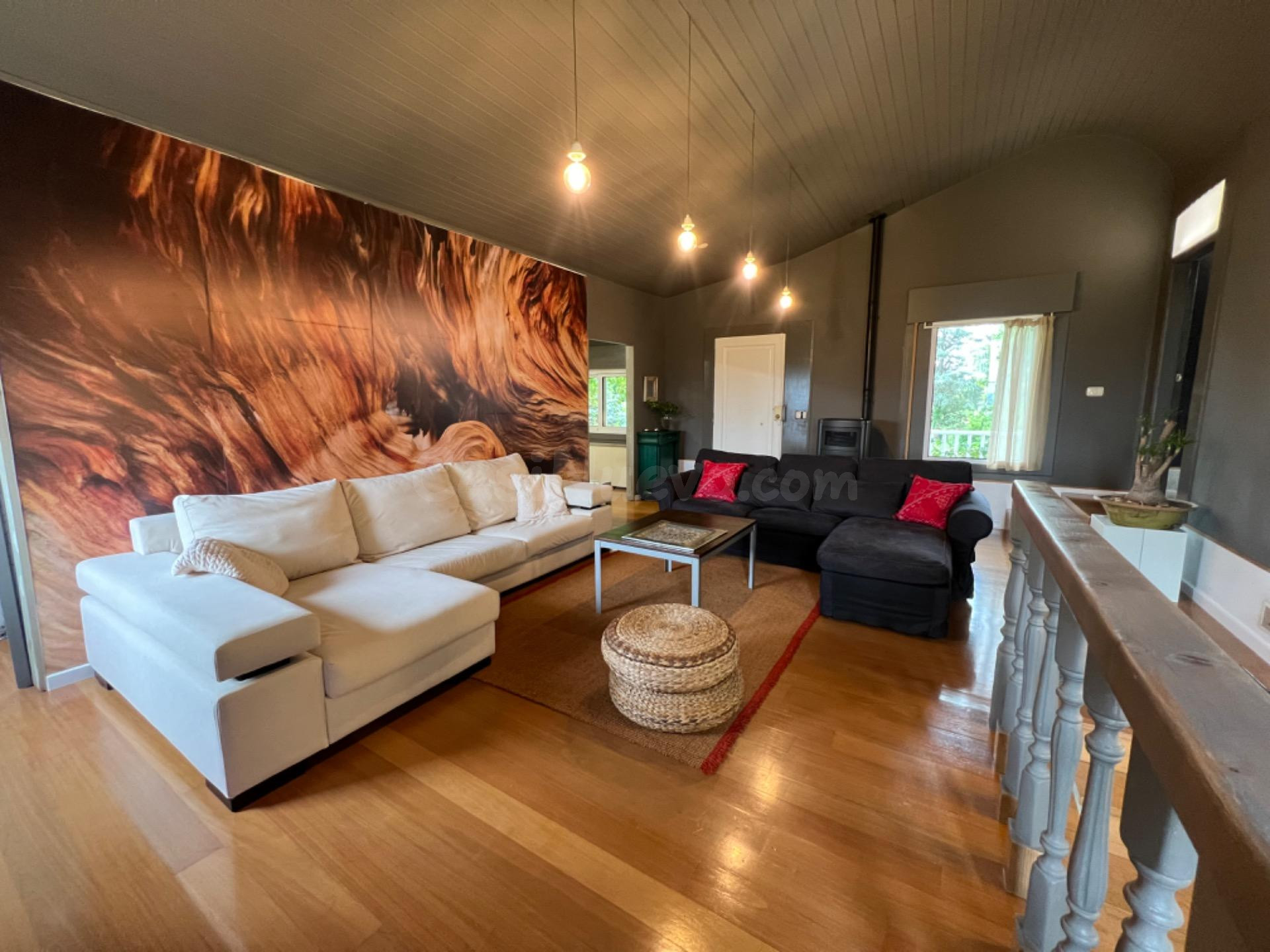 CHALET CON 6.095 M2 DE TERRENO A 10 MINUTOS DE OURENSE