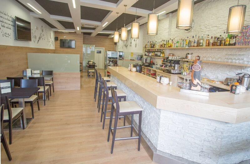 ALQUILER DE BAR RESTAURANTE-PIZZERÍA VERÍN