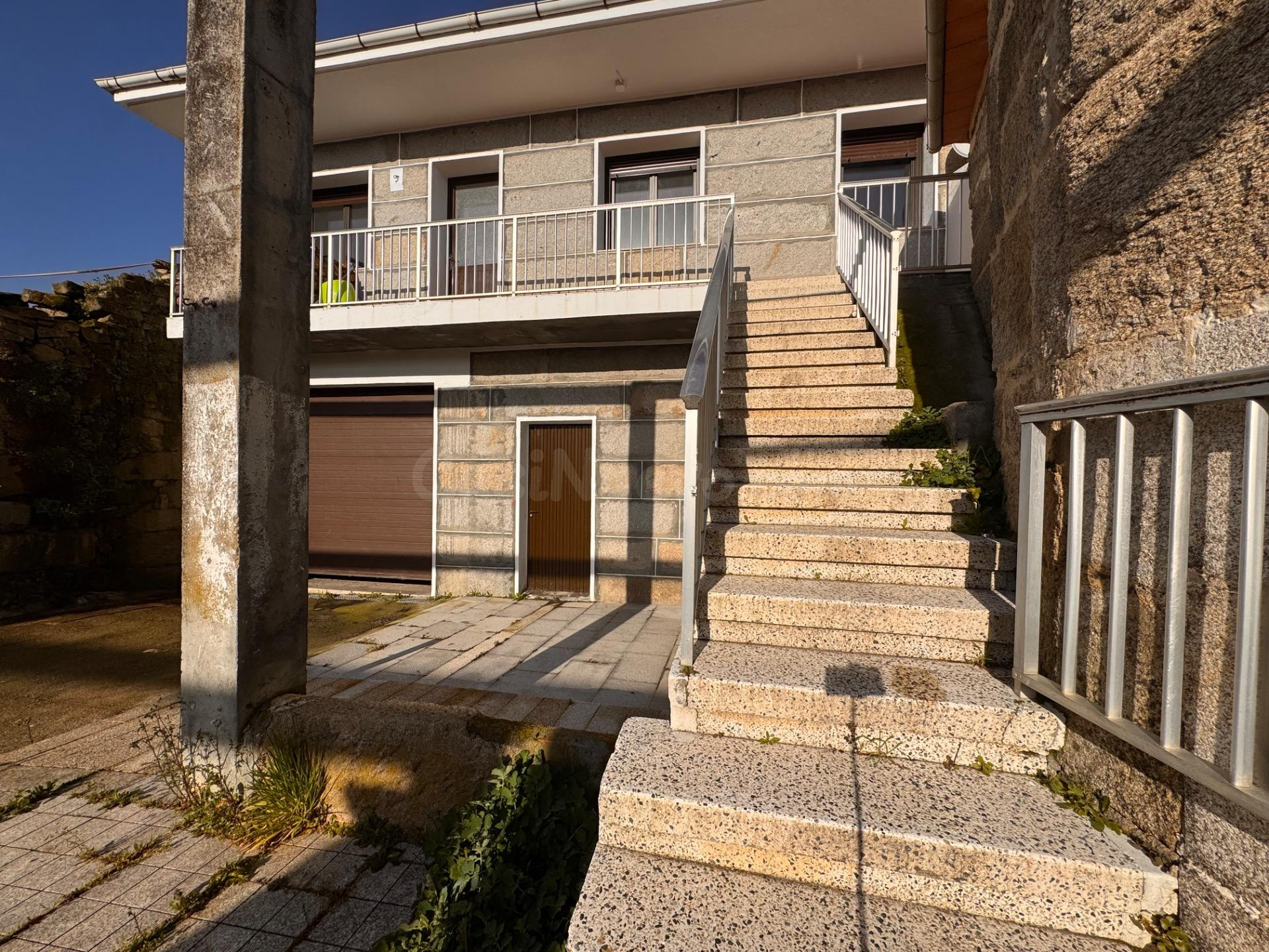 CASA EN VENTA EN FIESTRAS – XINZO DE LIMIA (OURENSE)