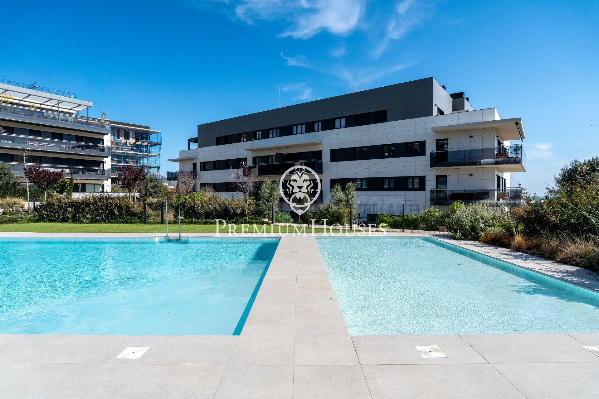 Planta baja con terraza y vistas despejadas en La Plana