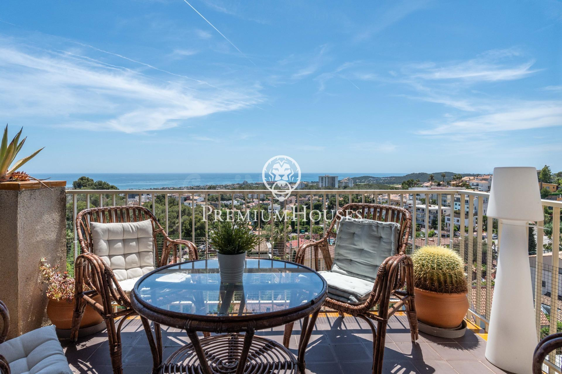 Piso con terraza y vistas despejadas en Vallpineda