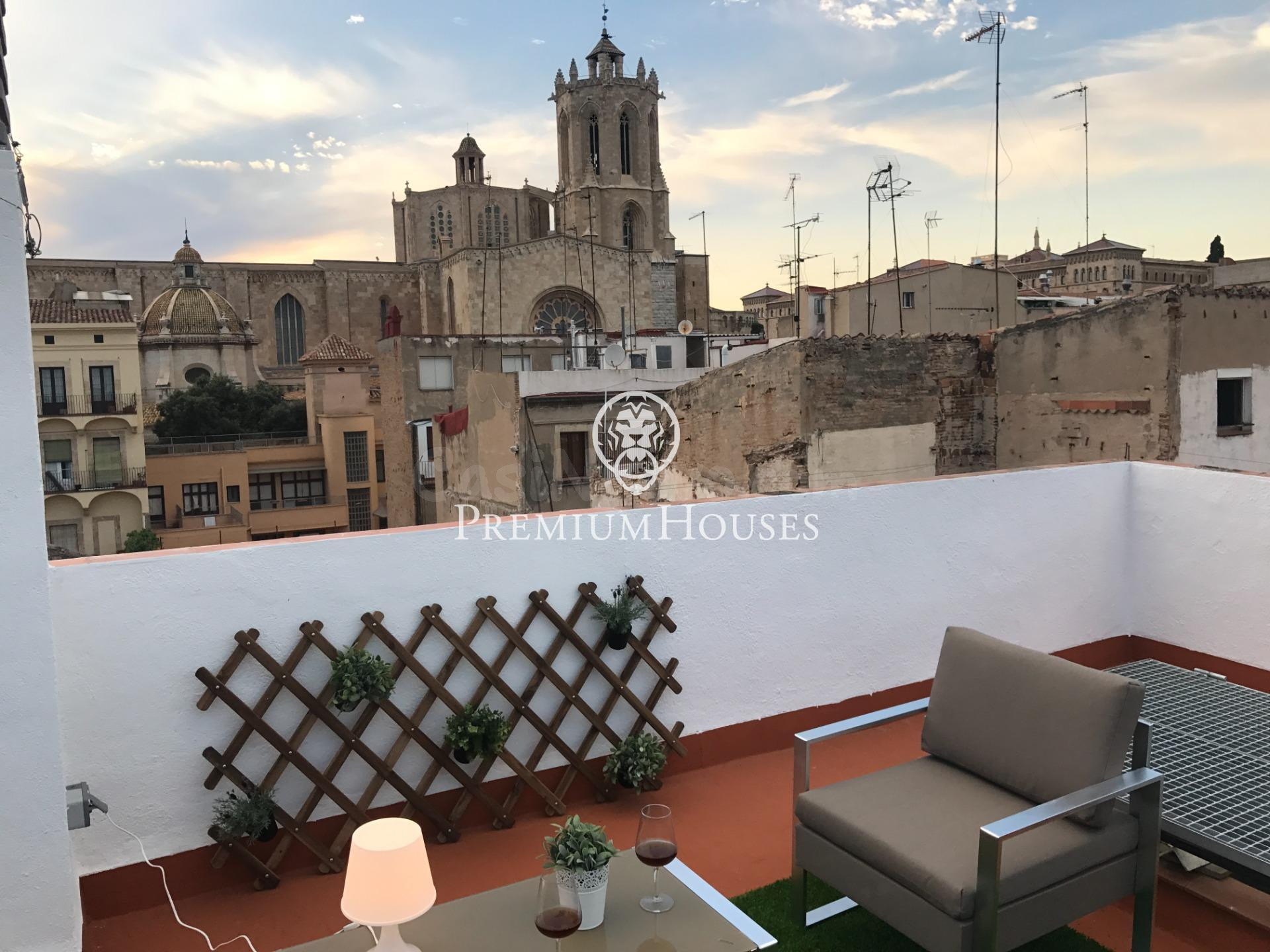 Edificio con licencia turística en Part Alta