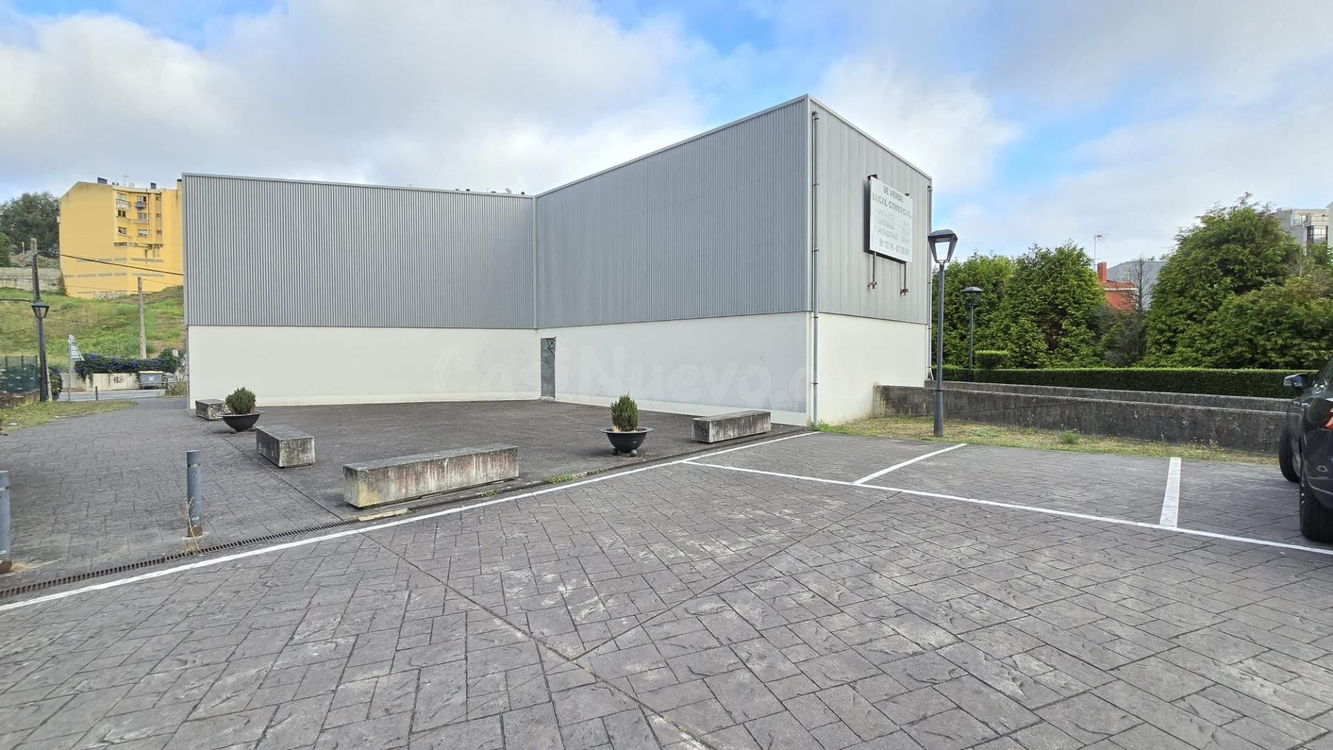 Local comercial 640m² en venta - Someso