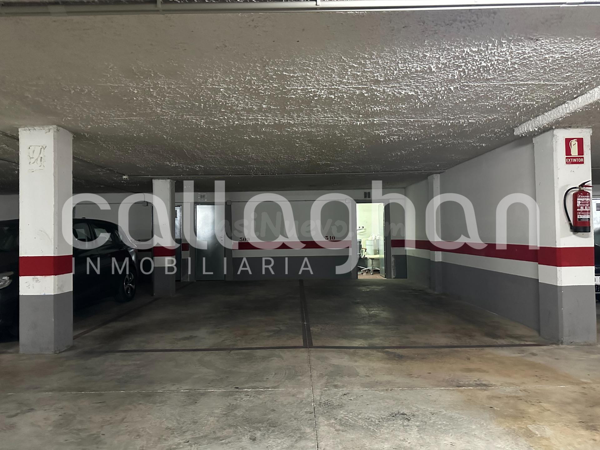 GARAJE Y TRASTERO CON PUERTA DE SEGURIDAD