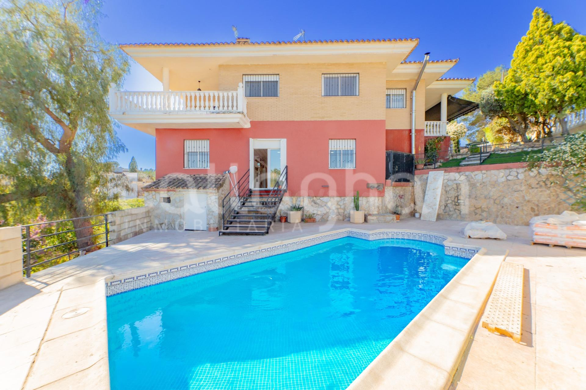 Espectacular chalet en Monte Jucar