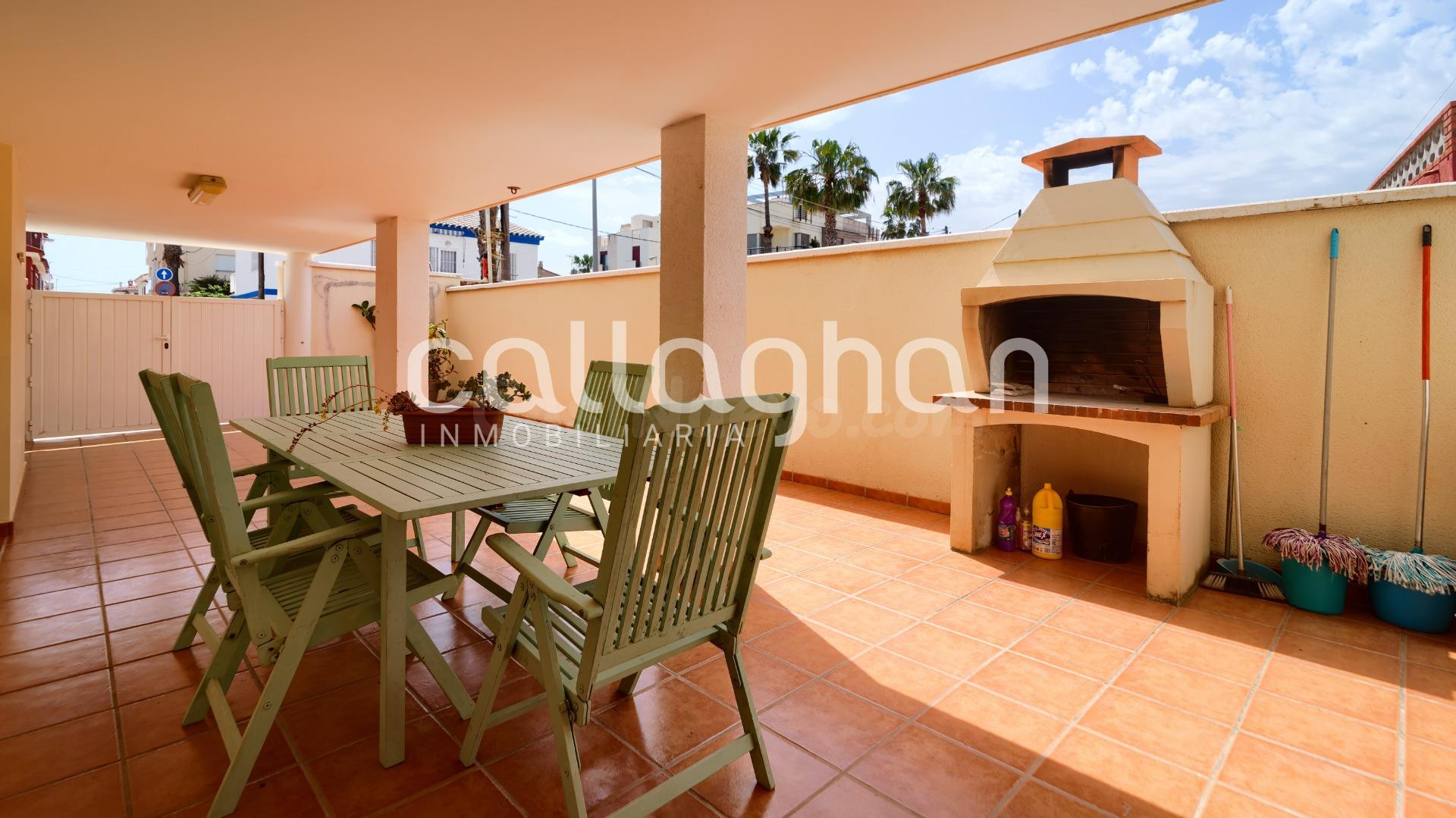 Adosado pareado en venta con vistas al mar en Xilxes