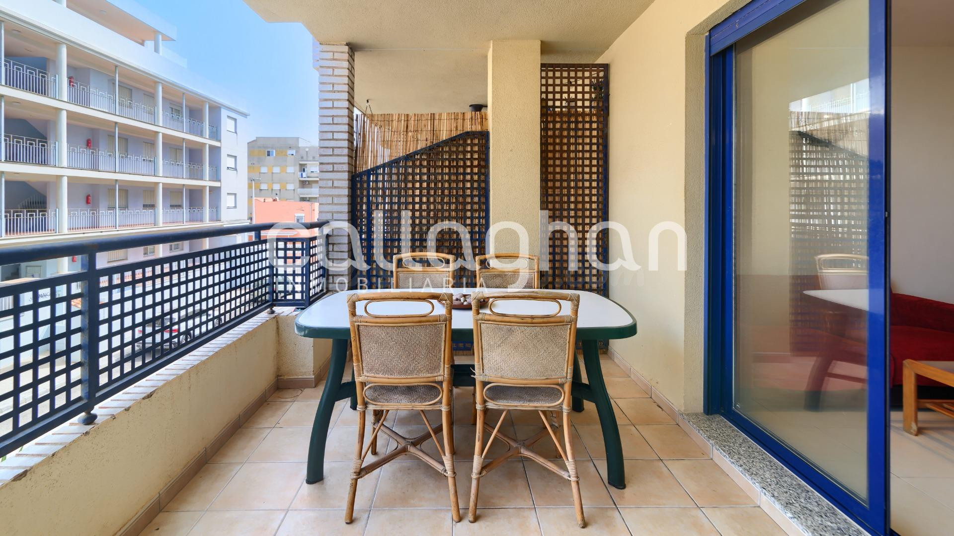 Apartamento con piscina en venta en Moncofa Playa