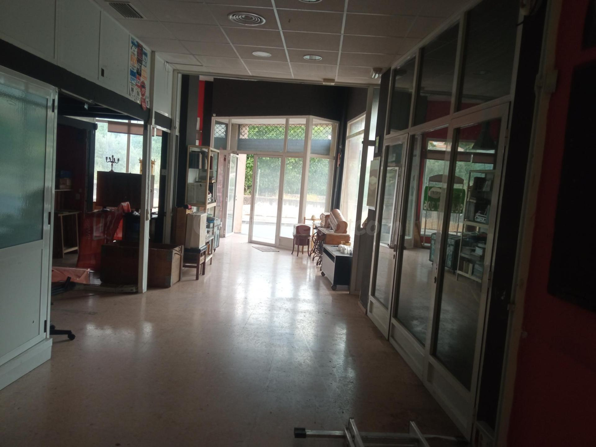 Magnifico local en venta o alquiler en Zona Norte-Av Tirant Lo Blanc