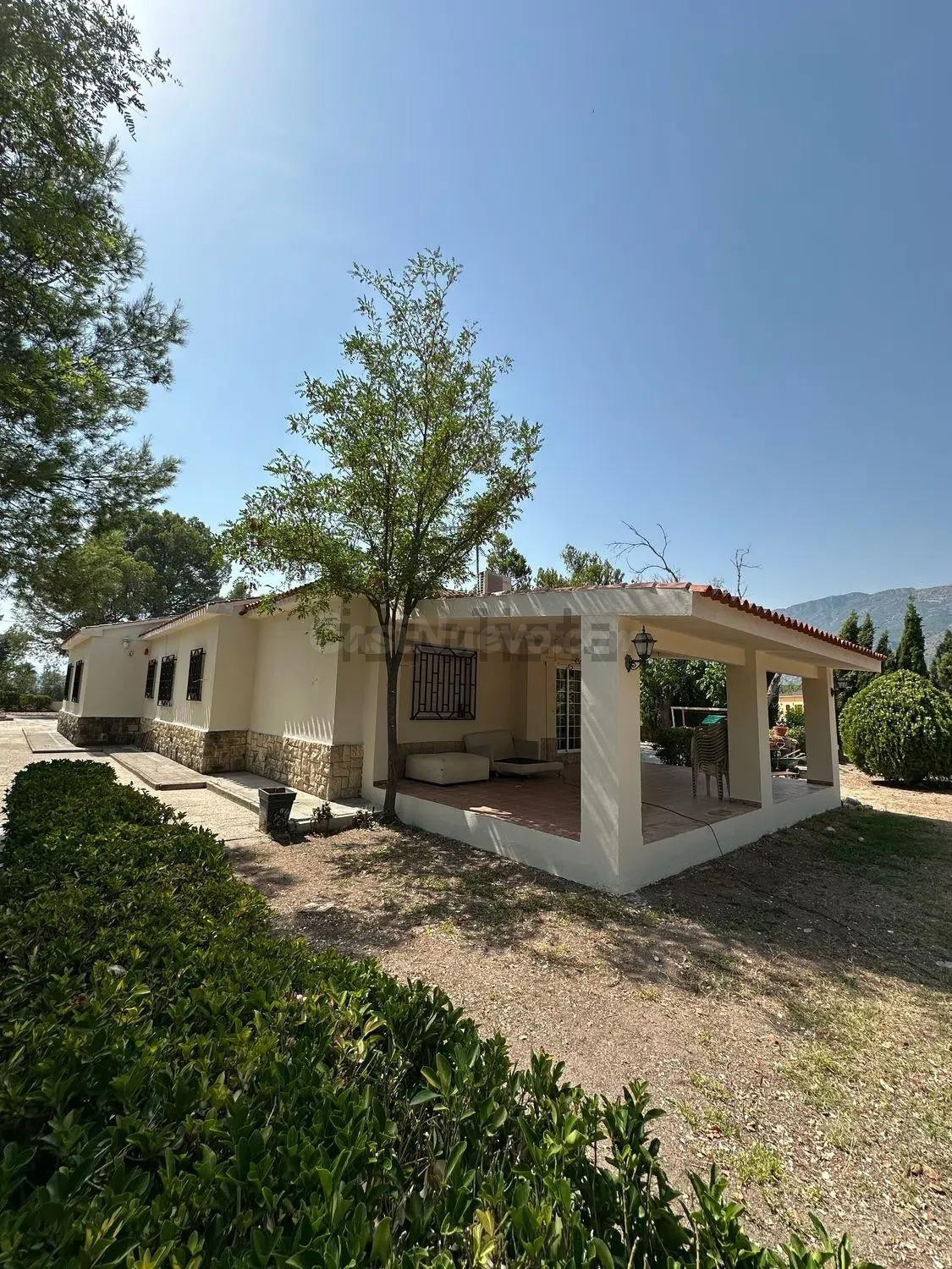 VENTA MAGNIFICO CHALET MURO DE ALCOY-Zona Pinaret-La Plana