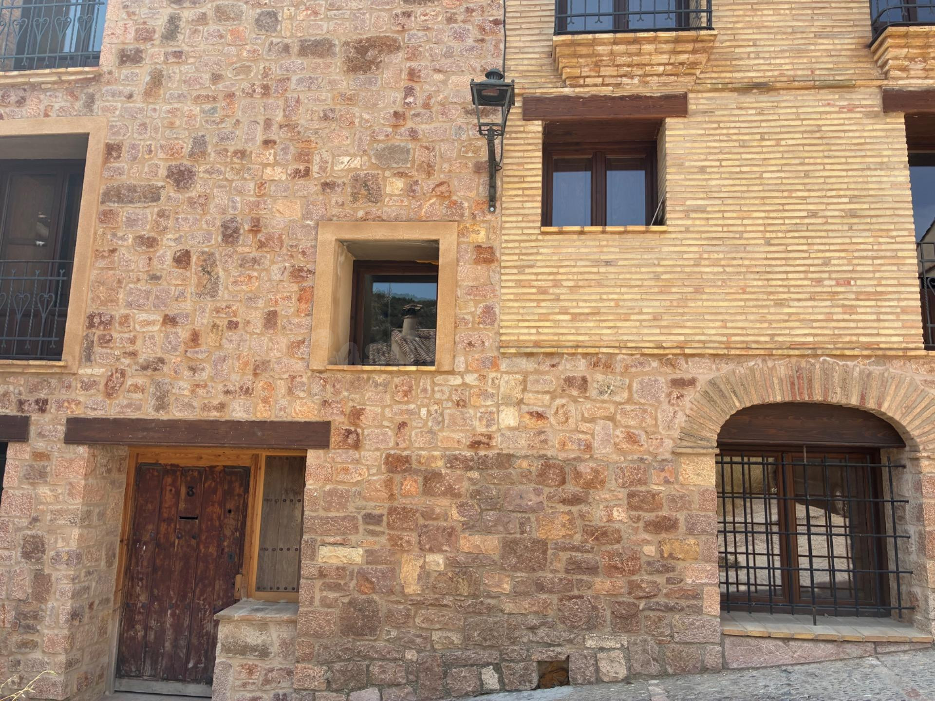 HOGAR CON VISTAS A ALQUÉZAR