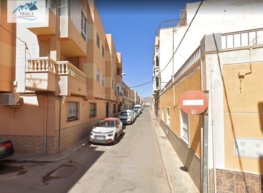Venta piso en Almería