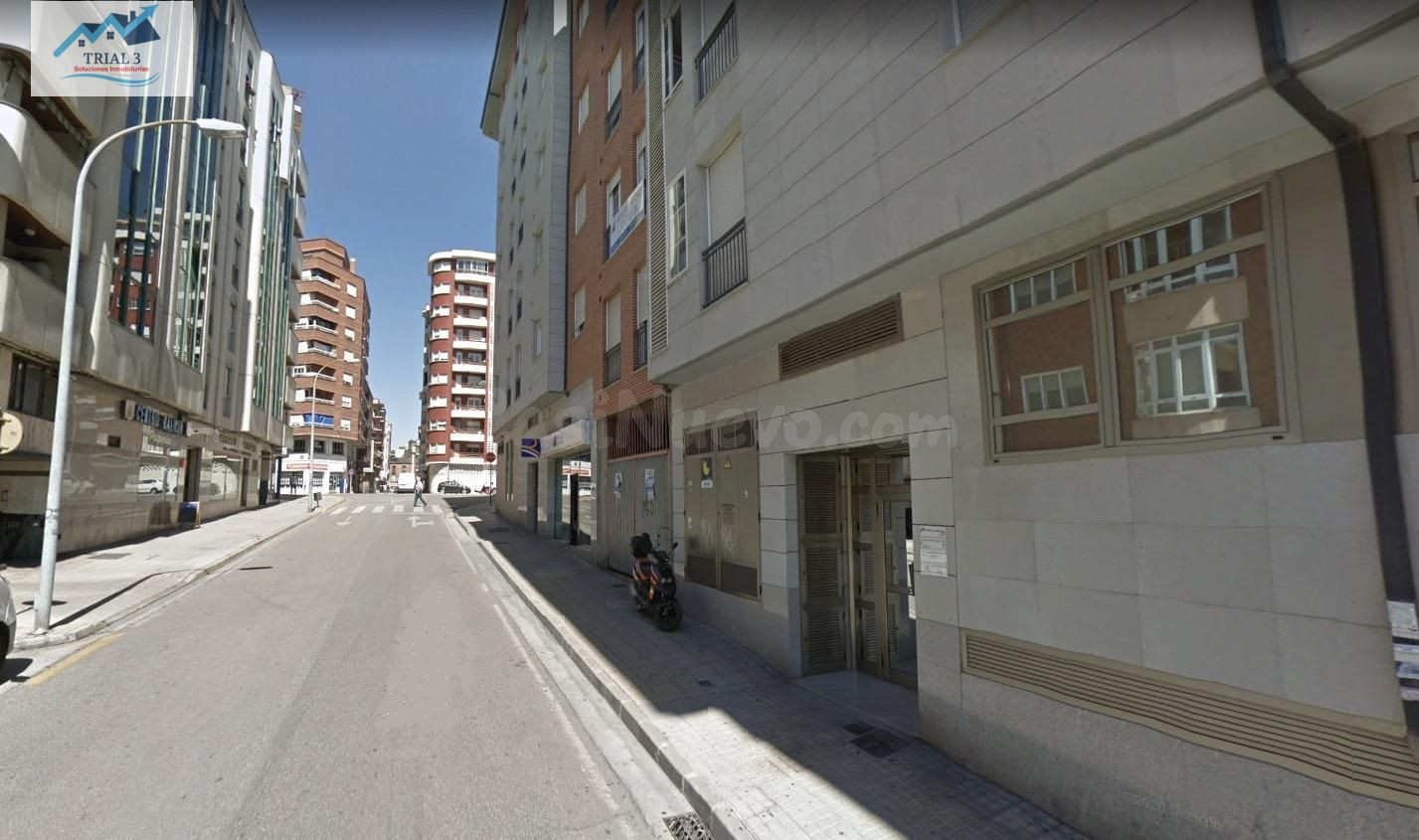 Venta local-trastero en Ponferrada (León)