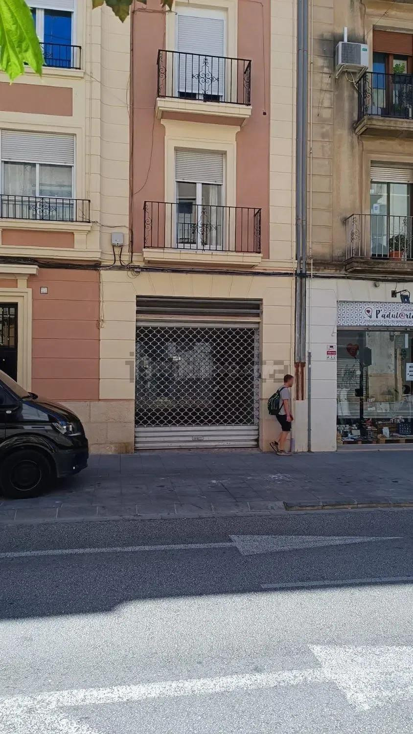 ALQUILER MAGNIFICO LOCAL EN CALLE ENTENZA