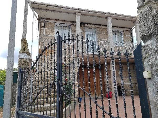 Venta casa en Os Blancos (Ourense)