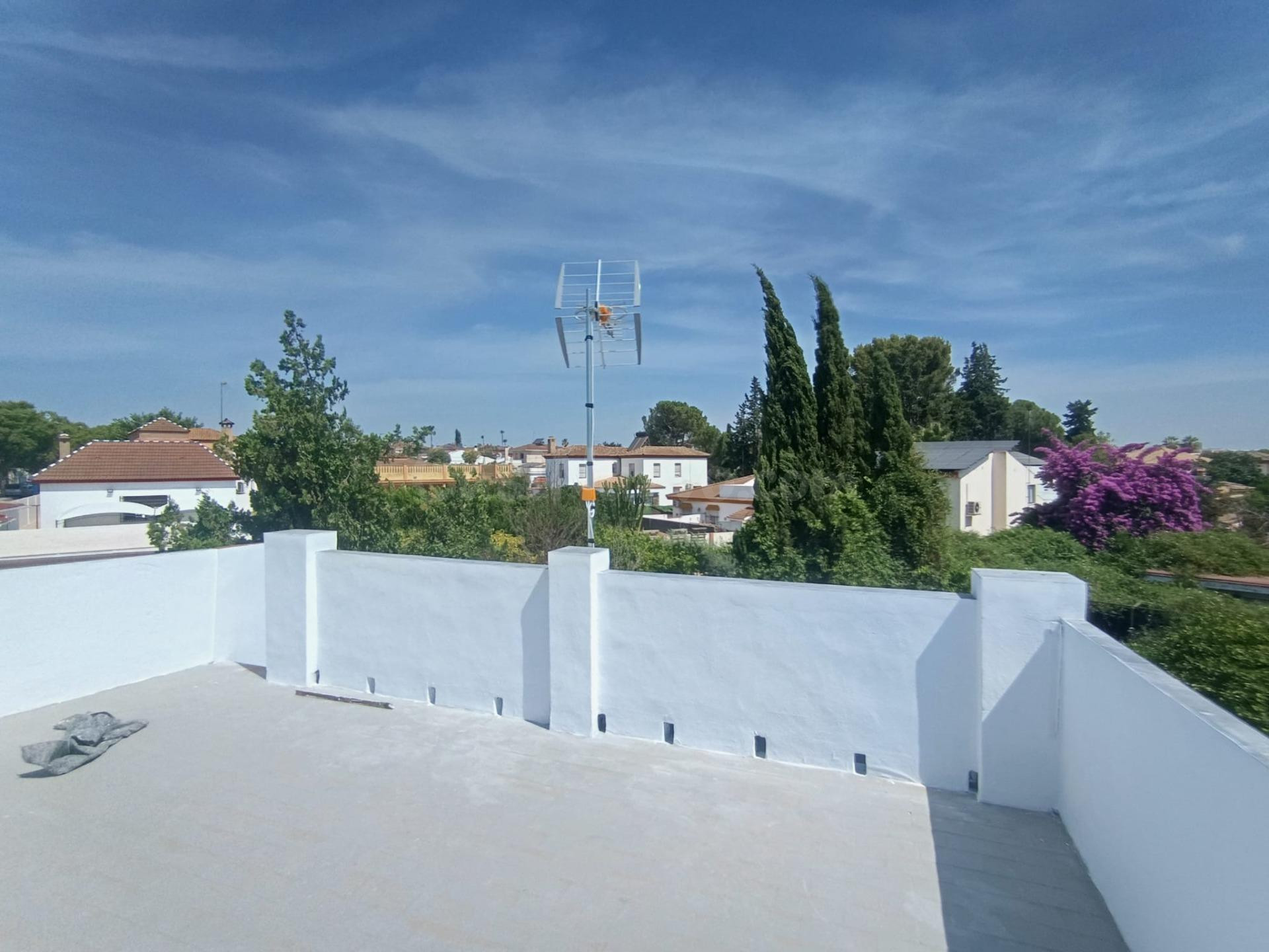 Magnífica en venta en Palomares del Río.