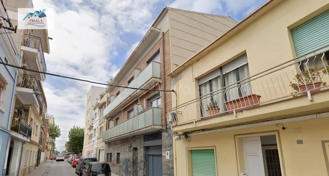 Venta Dúplex + 2 Garaje en  CL Pilar 9 ( Premia de Mar - Barcelona )