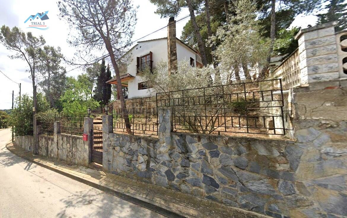 Venta casa en La Torre de Claramunt (Barcelona)