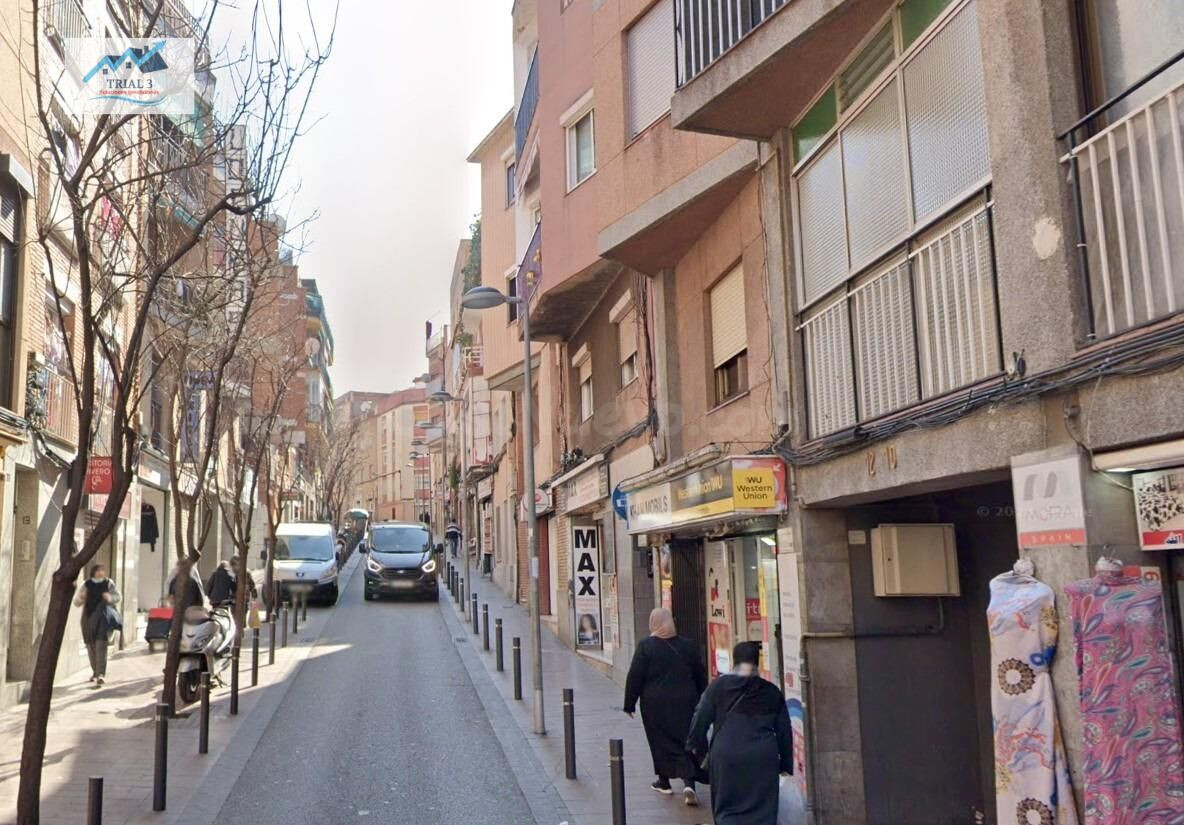 Venta piso en Santa Coloma de Gramenet (Barcelona)