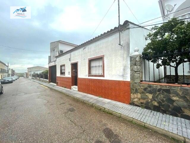 Venta casa en La Roca de la Sierra (Badajoz)
