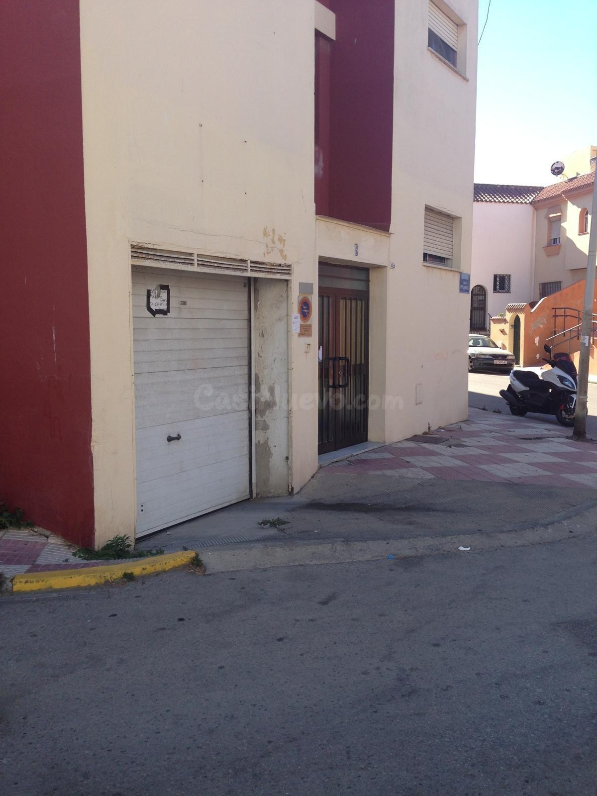 Plaza de garaje en venta en Huerta Fava – Santiago