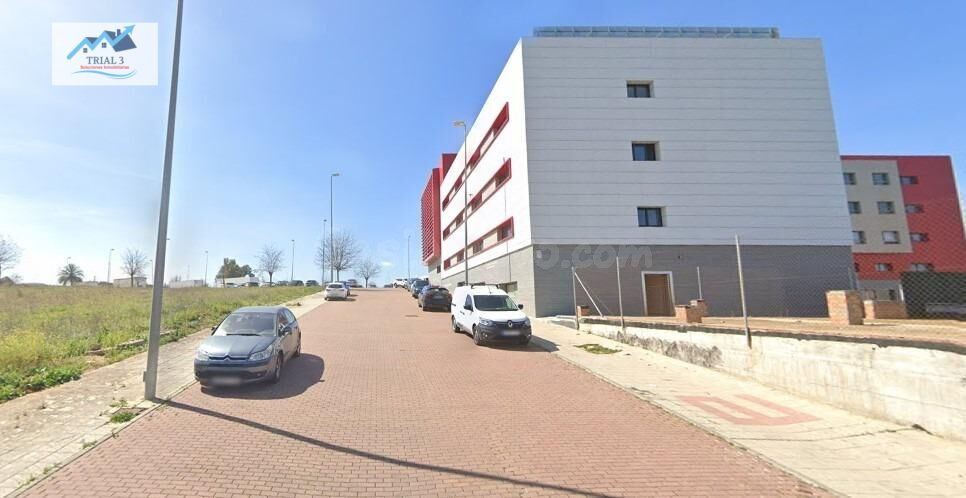 Venta local comercial en Salteras (Sevilla)