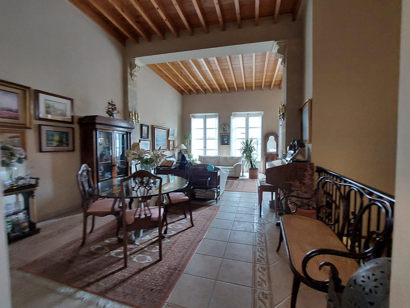 Casa 4 habitaciones 368m² en venta - Centro