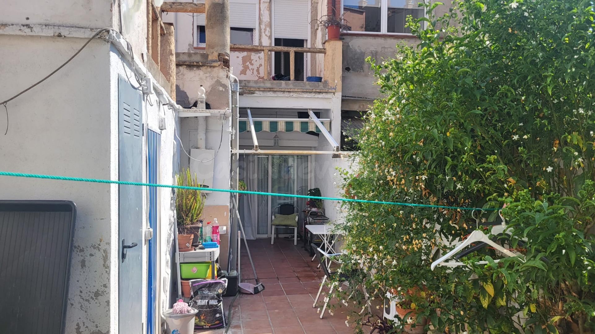 CASA DE 4,93m DE FACHADA PARA ACTUALIZAR A TU GUSTO - foto 3