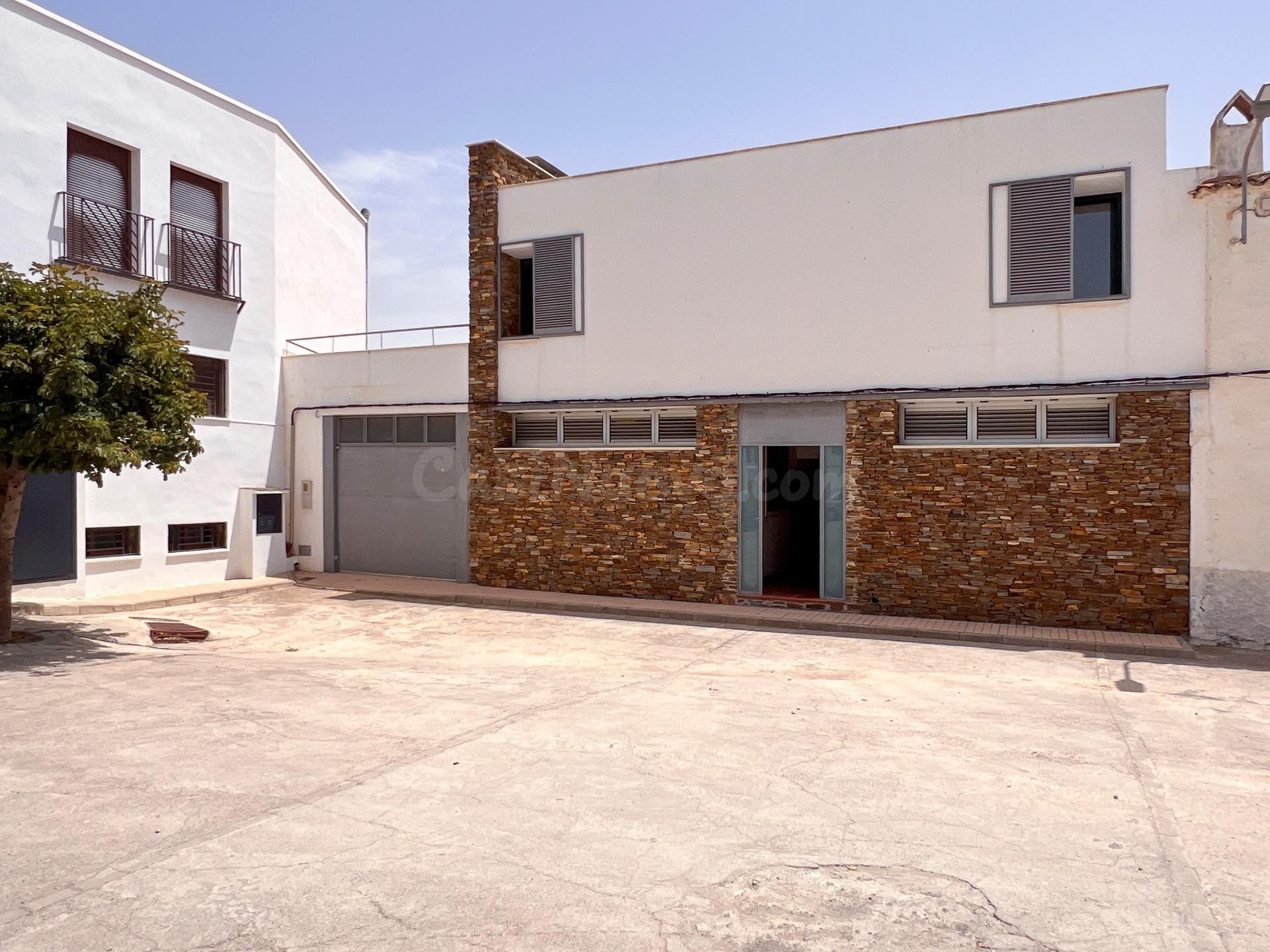 Casa 4 habitaciones 198m² en venta - Fuente victoria