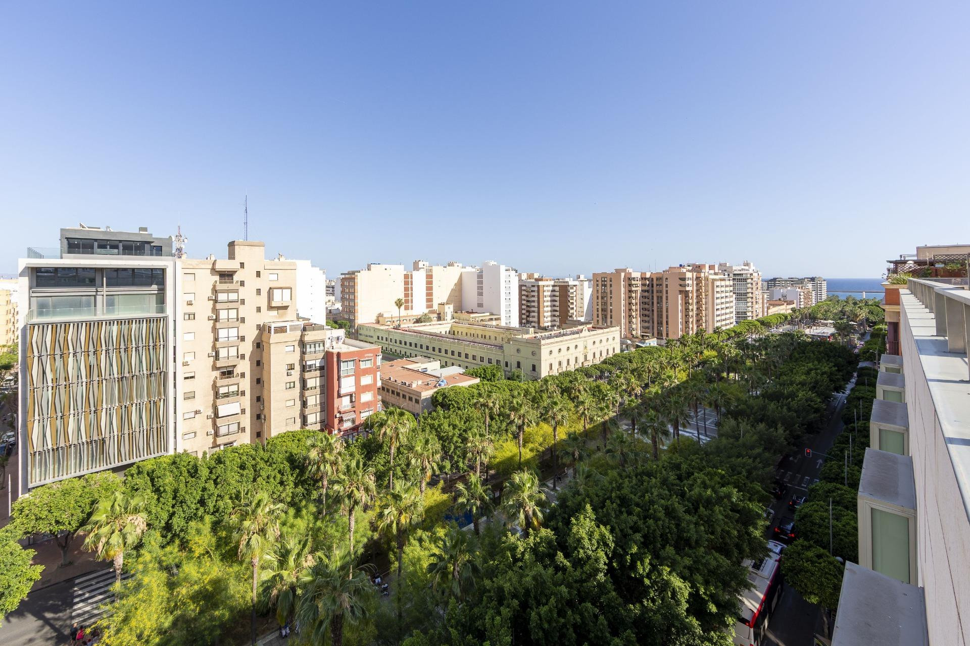 VENTA DE ÁTICO DUPLEX EN RAMBLA FEDERICO GARCIA LORCA