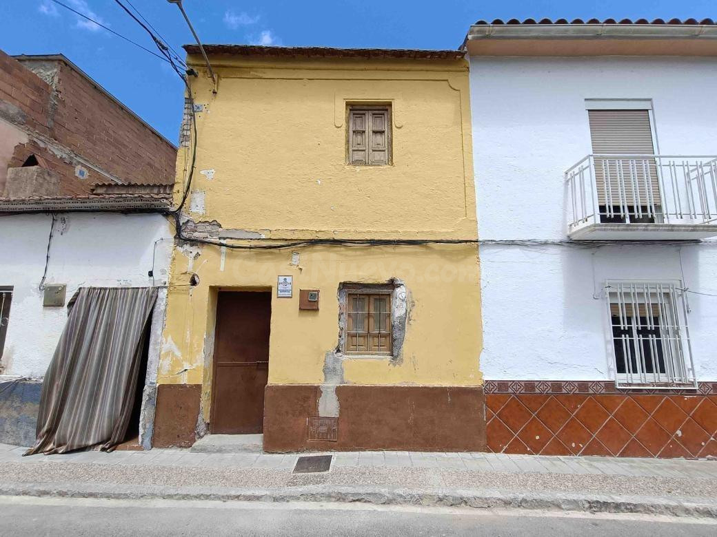CASA PARA REFORMAR A LA VENTA EN LACHAR (GRANADA)