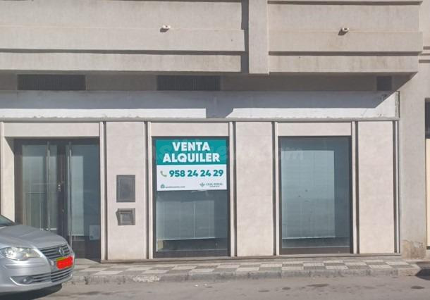 LOCAL A LA VENTA Y ALQUILER EN SALOBREÑA