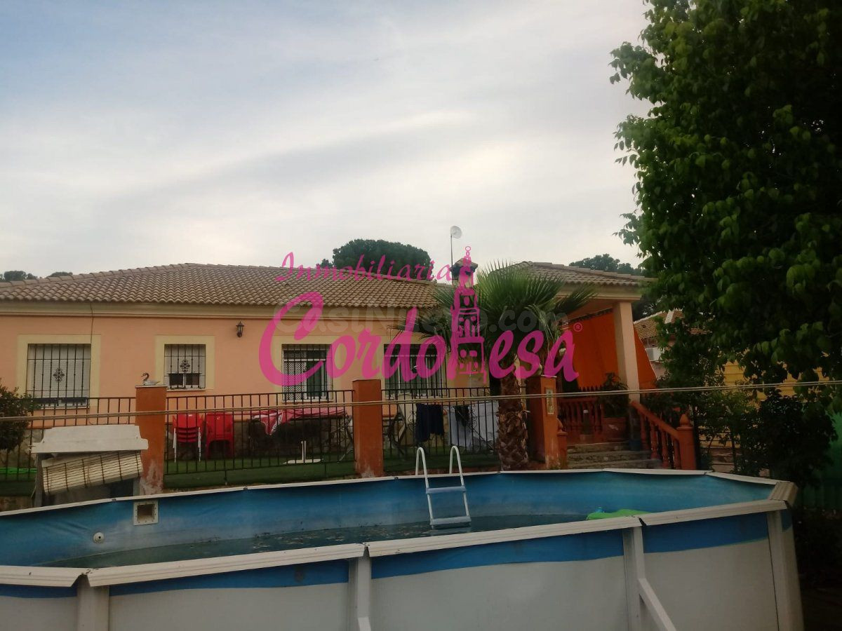 Casa de campo 4 habitaciones 130m² en venta - Santa Mª de Trassierra
