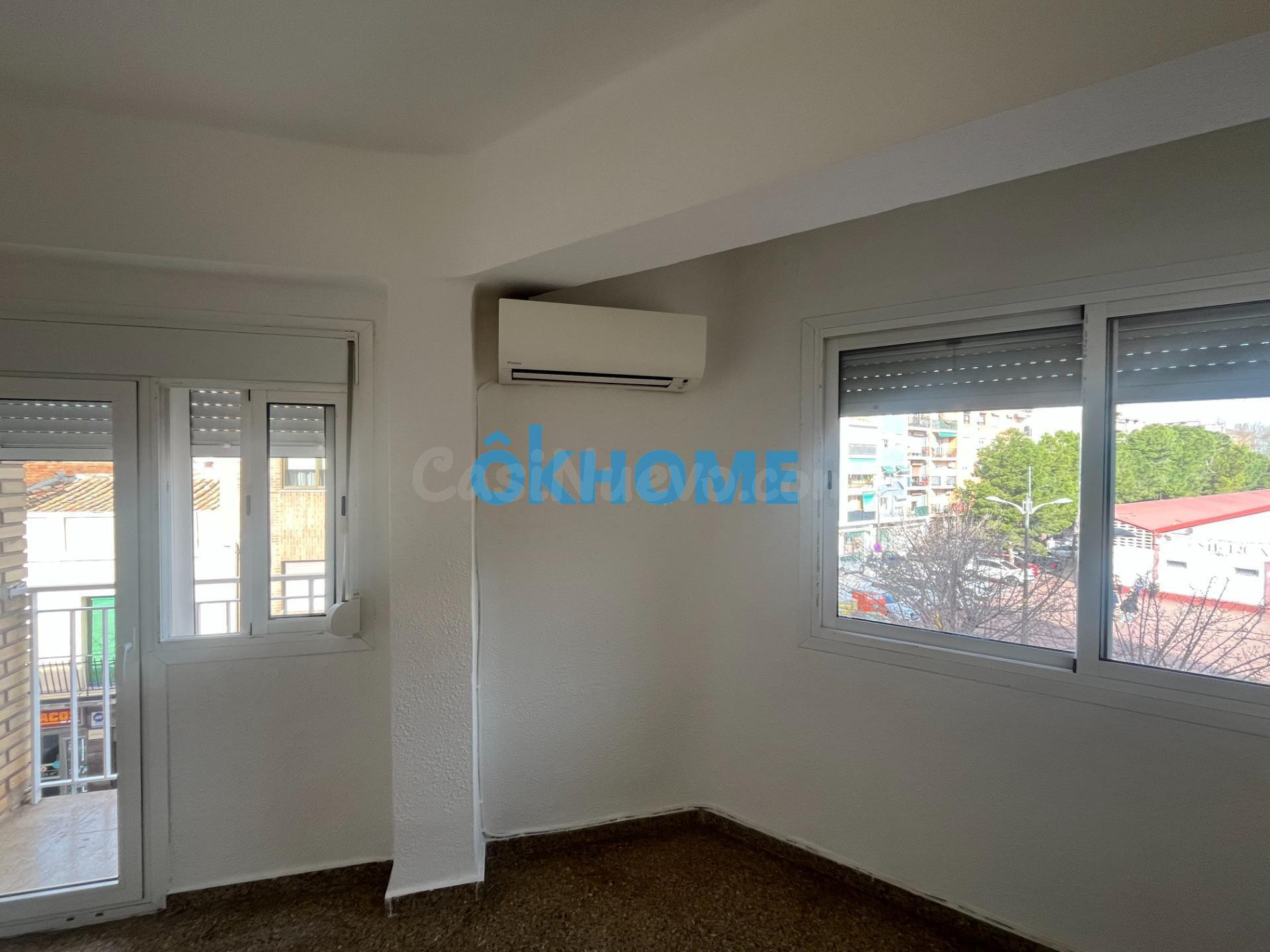 Piso en venta en Manises – Zona El Mercado