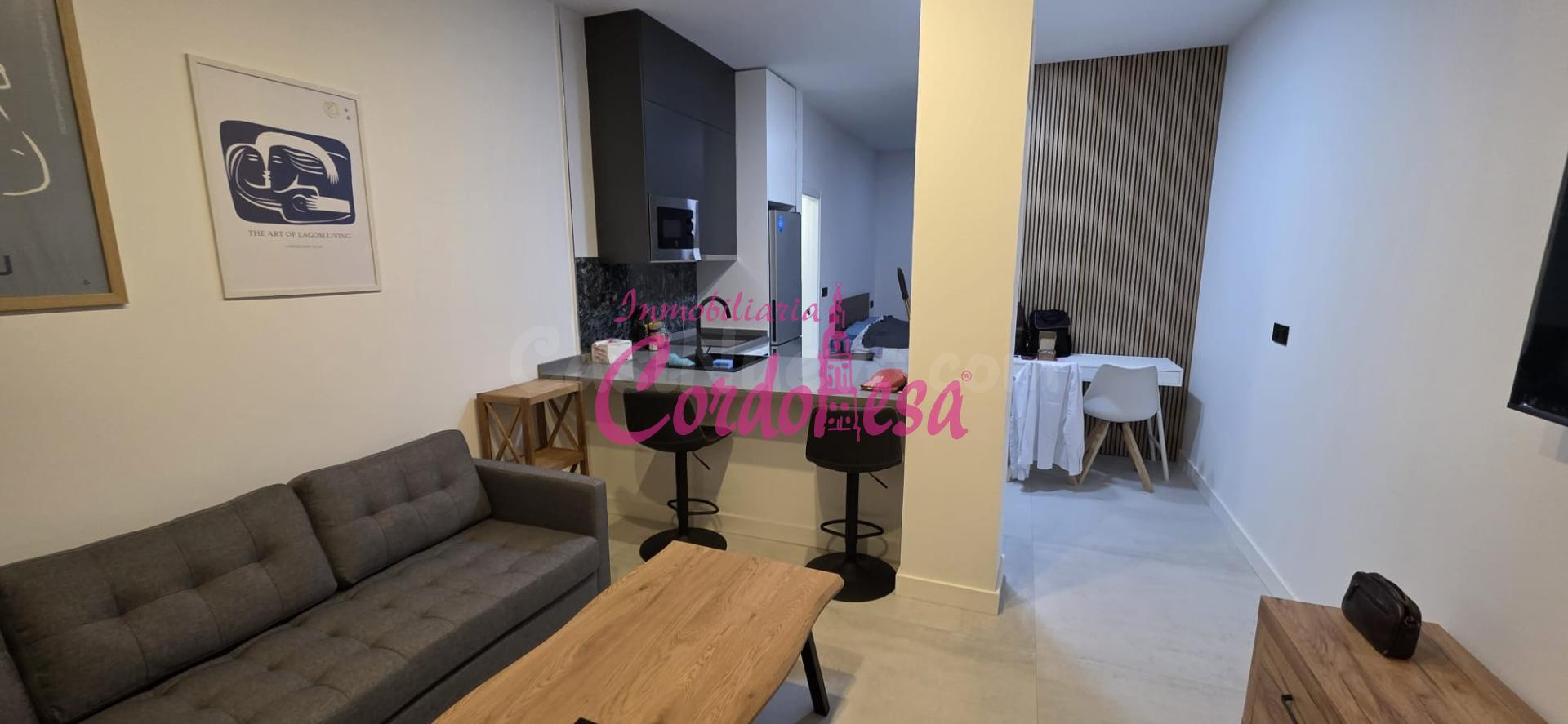 Moderno Estudio en Carlos III, Córdoba - Perfecto para Inver