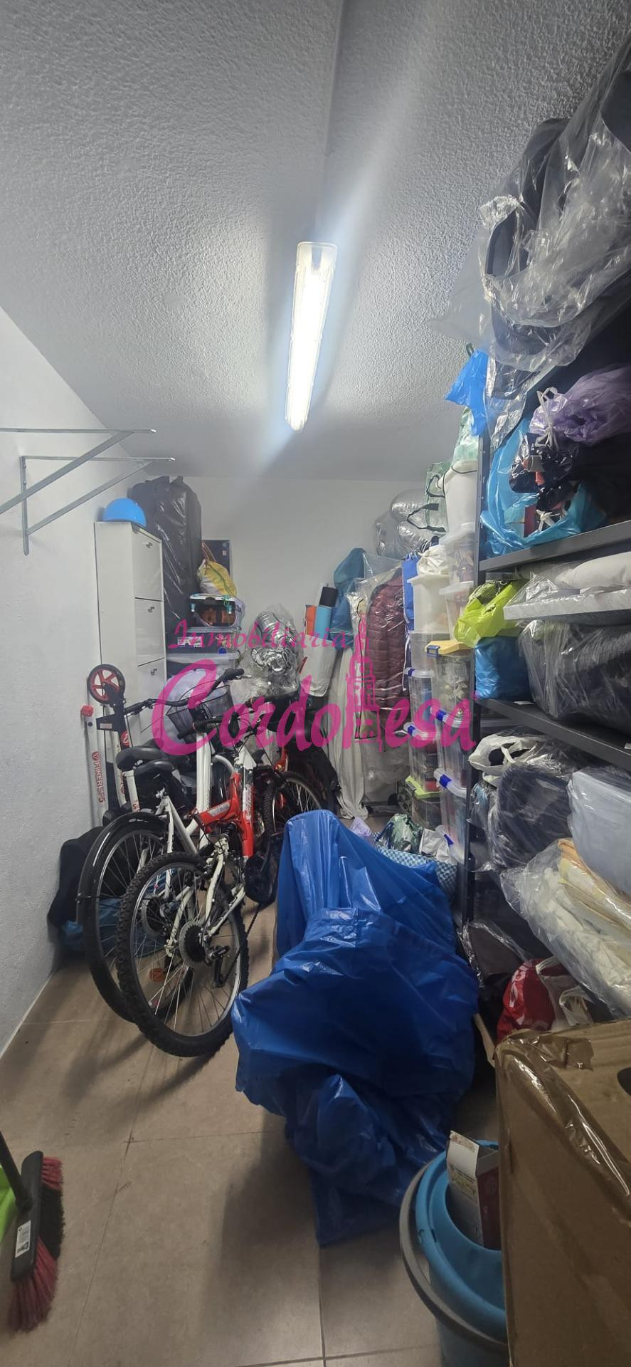 Trastero 10m² en venta - Av. Barcelona - Viñuela - Rescatado