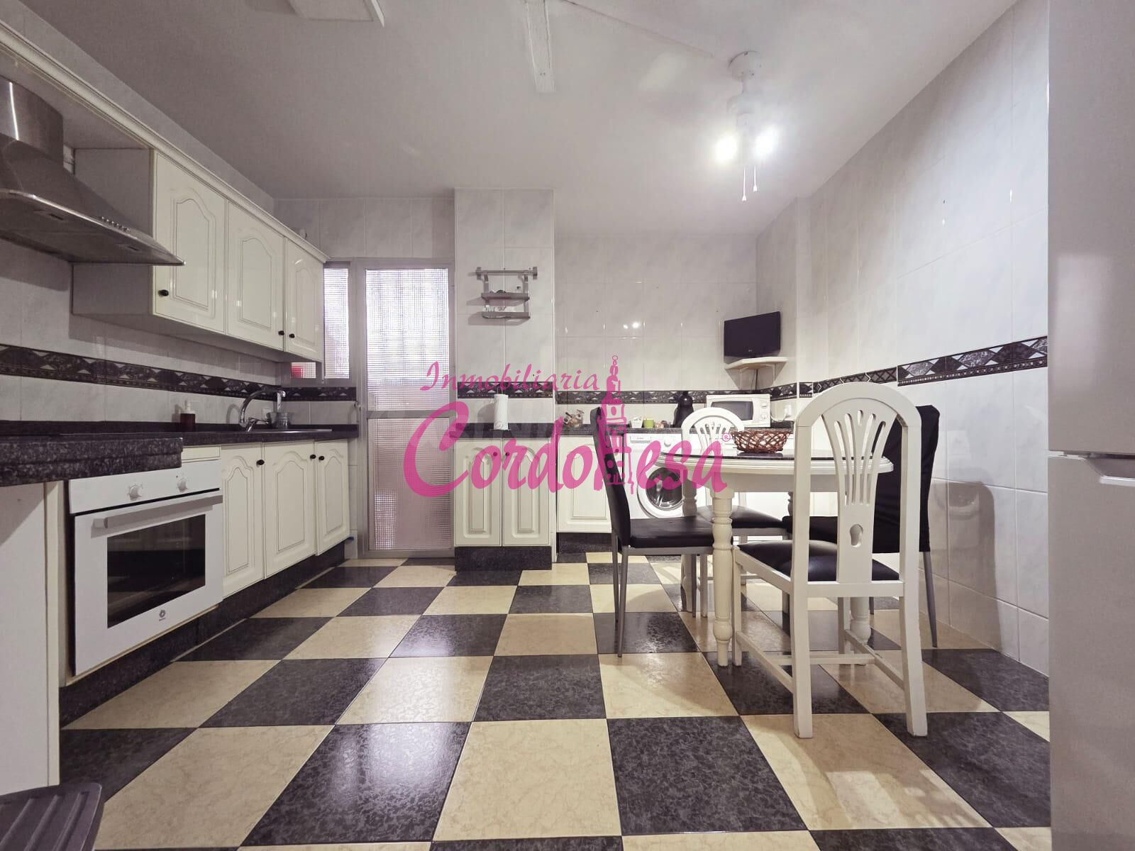Piso en venta en Fuensanta, Córdoba - ¡Listo para entrar a vivir!