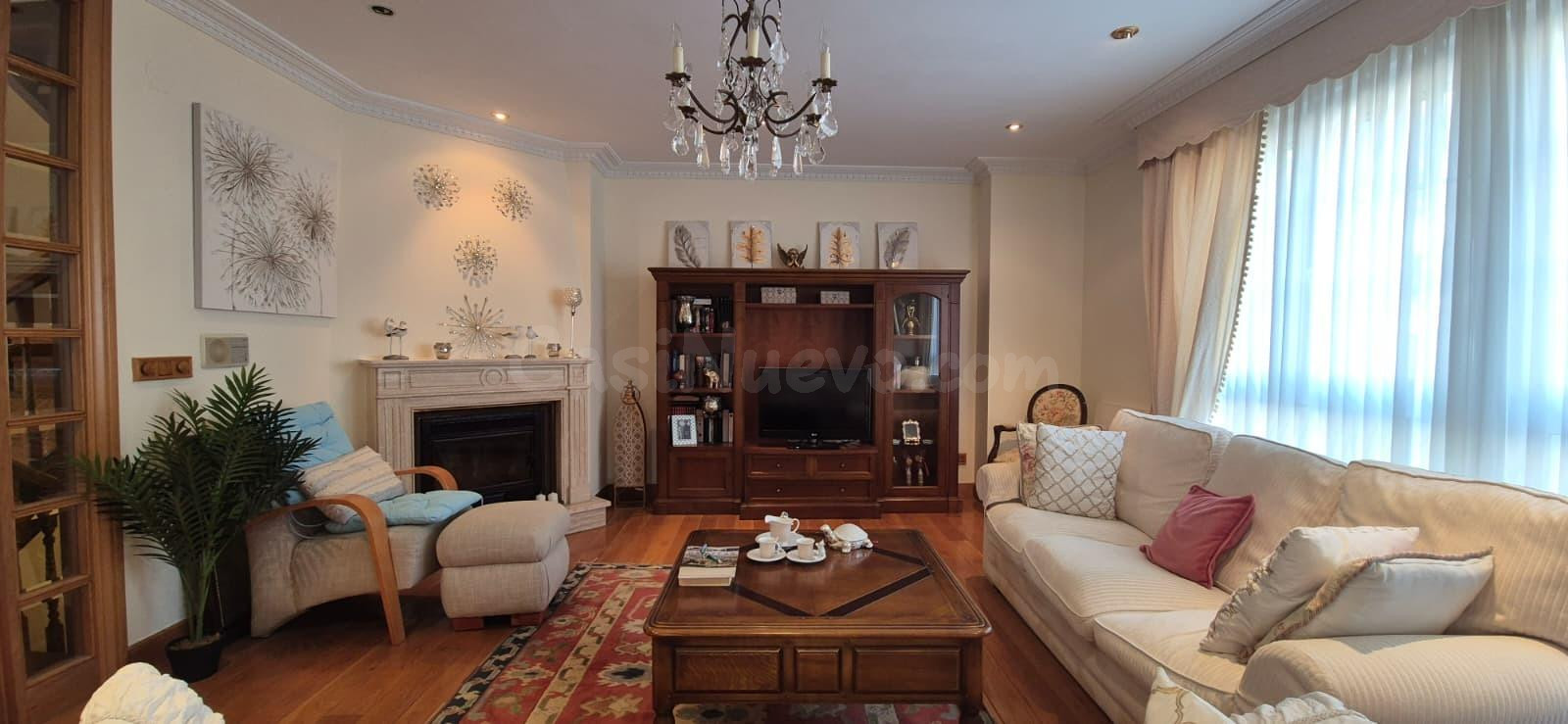 Chalet adosado en Laredo