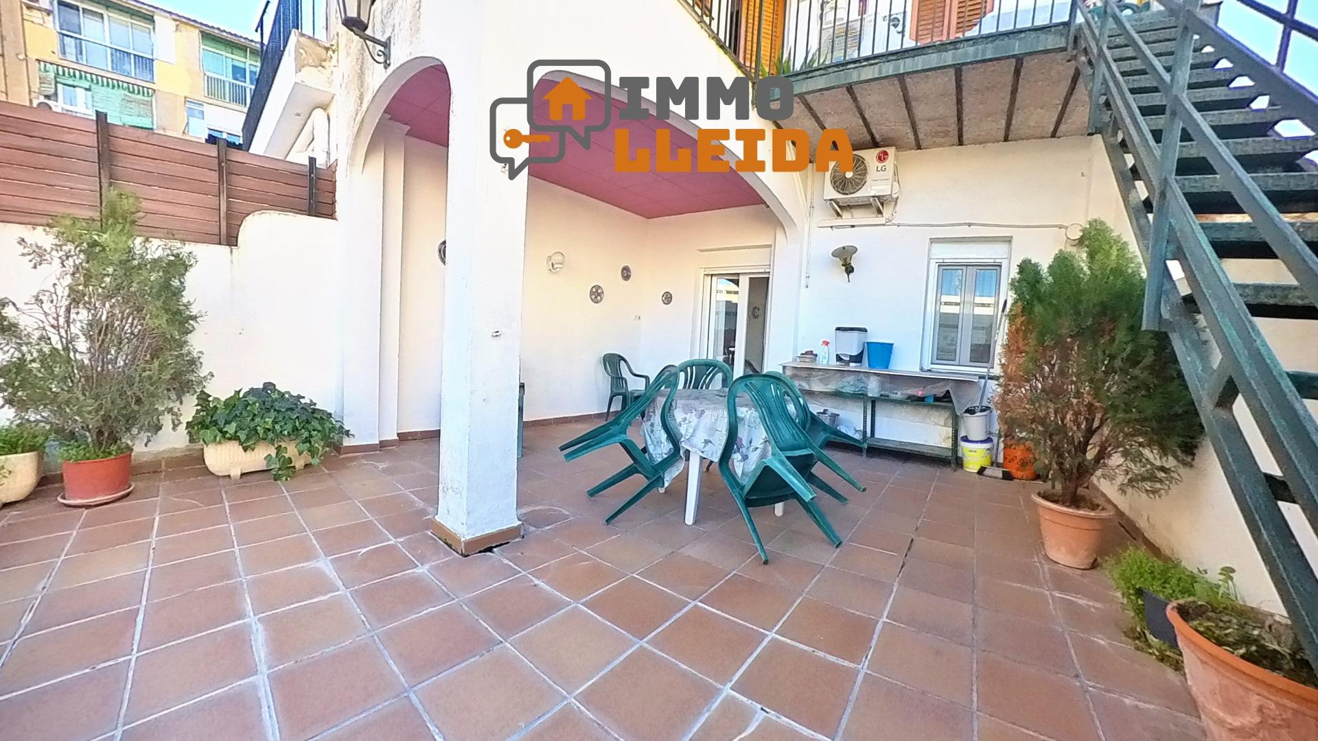 OPORTUNIDAD Piso en Balaguer con jardín y almacén