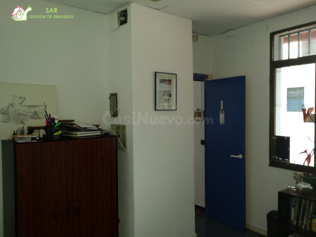 Se vende LOCAL COMERCIAL en ARANBIZKARRA.