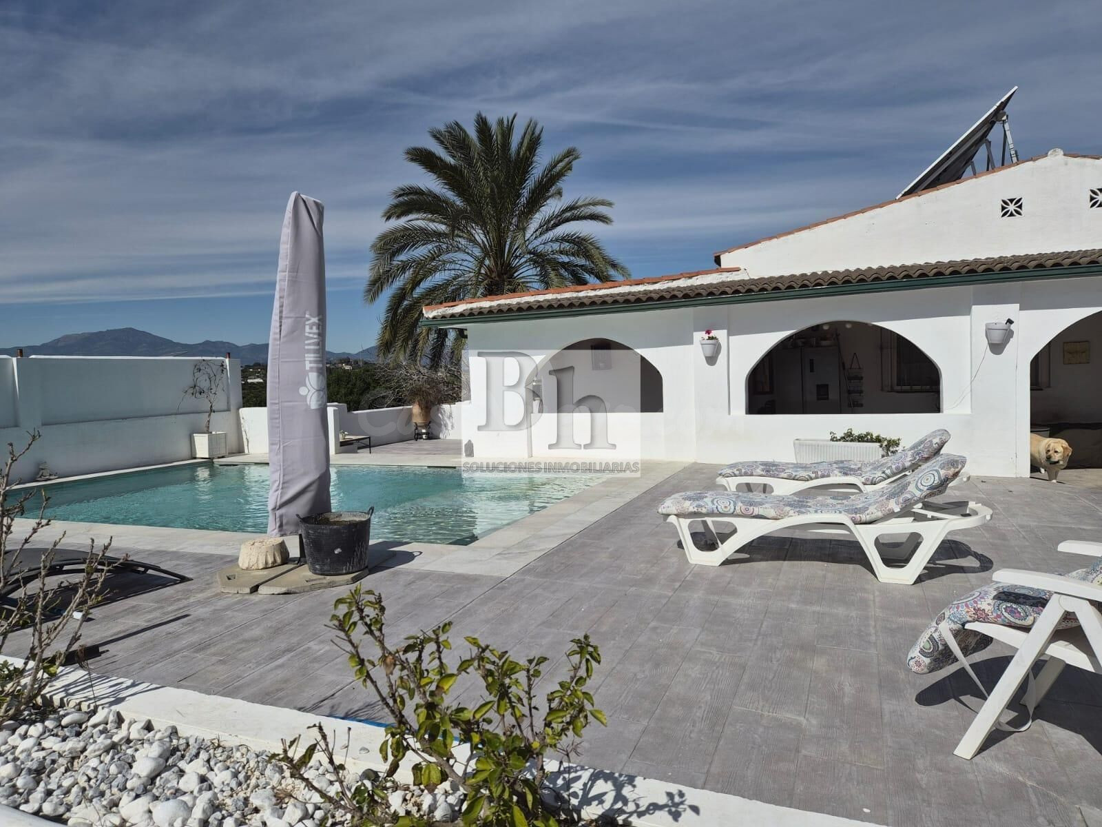 BLANHOGAR vende chalet independiente en Cártama