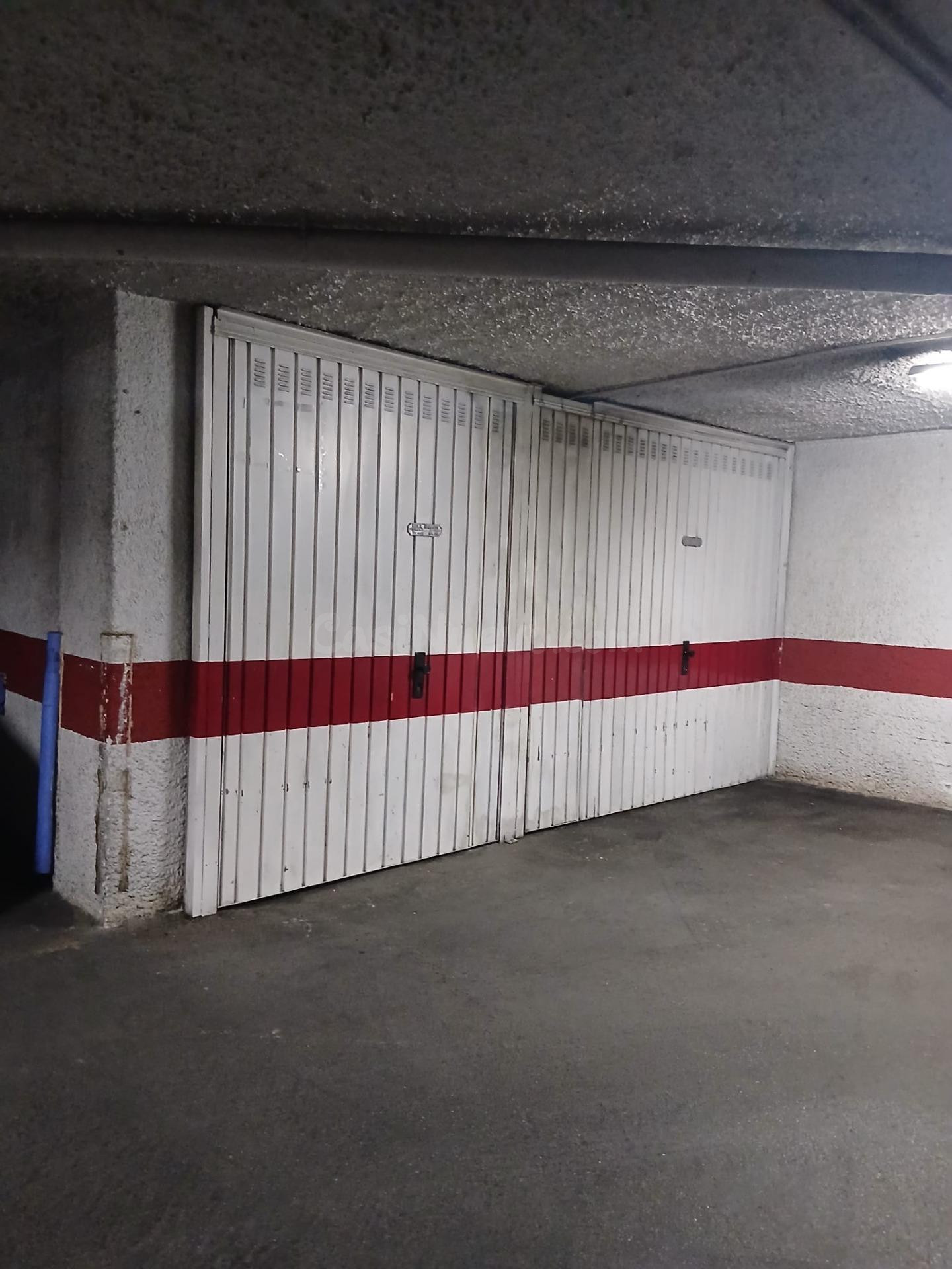 ZONA MARTINEZ MALDONADO  VENDO DOS PLAZAS DE GARAJES Y TRASTEROS
