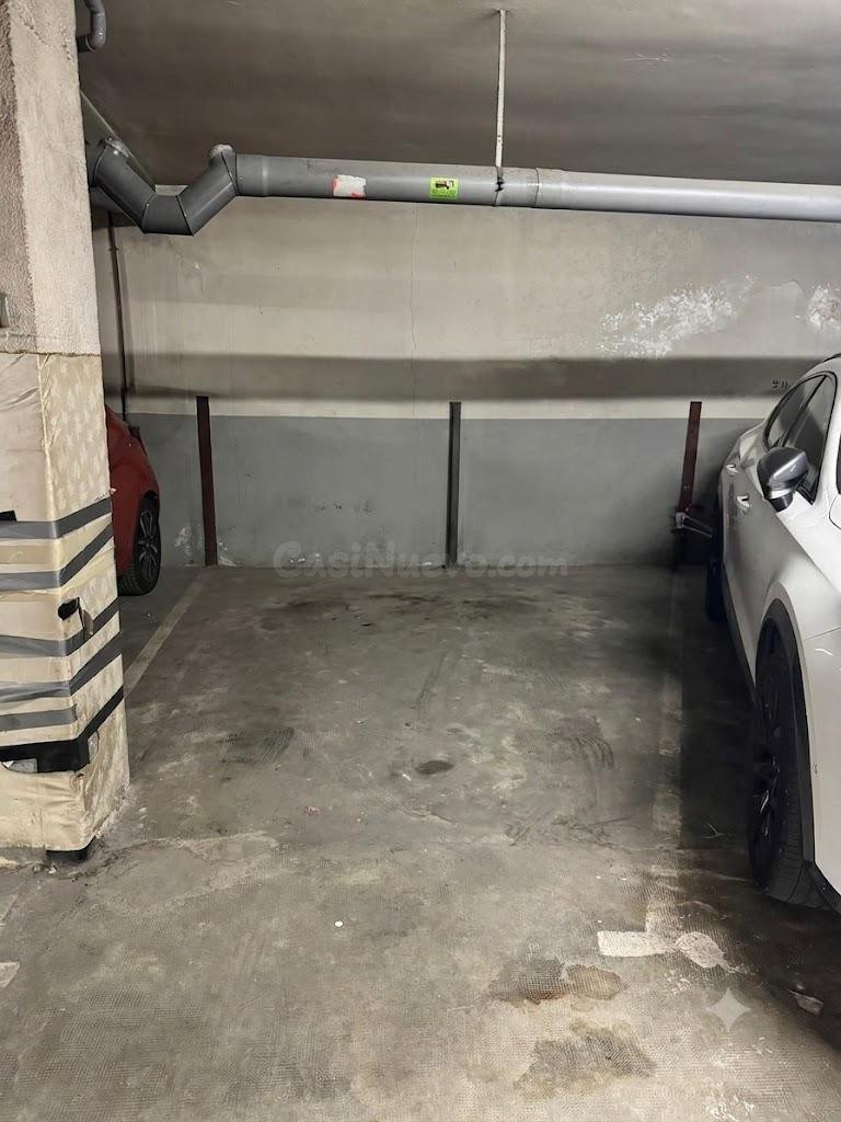 ¡Oportunidad! Plaza de parking en venta en Viladecans