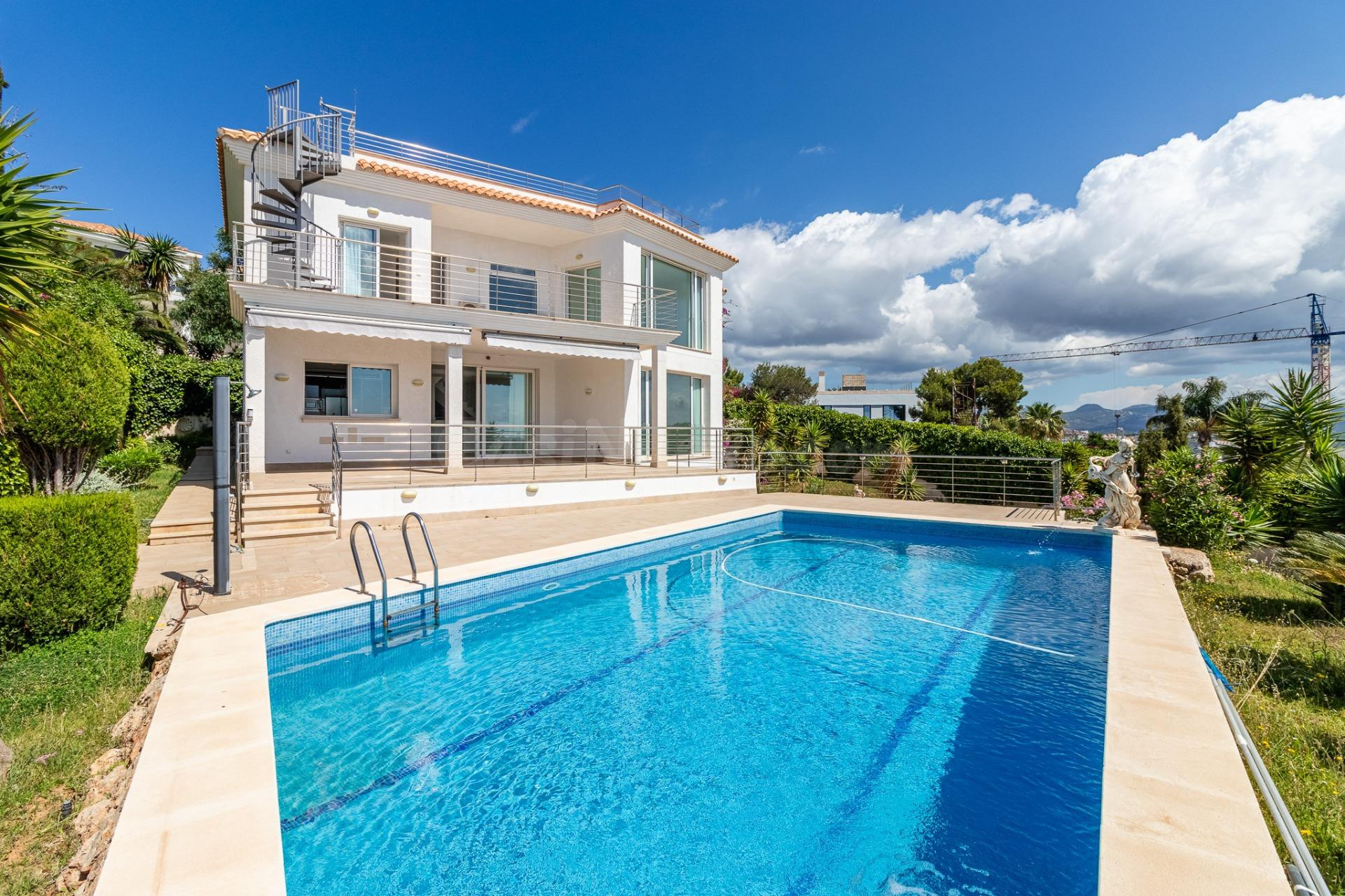 Espectacular chalet con vistas al mar