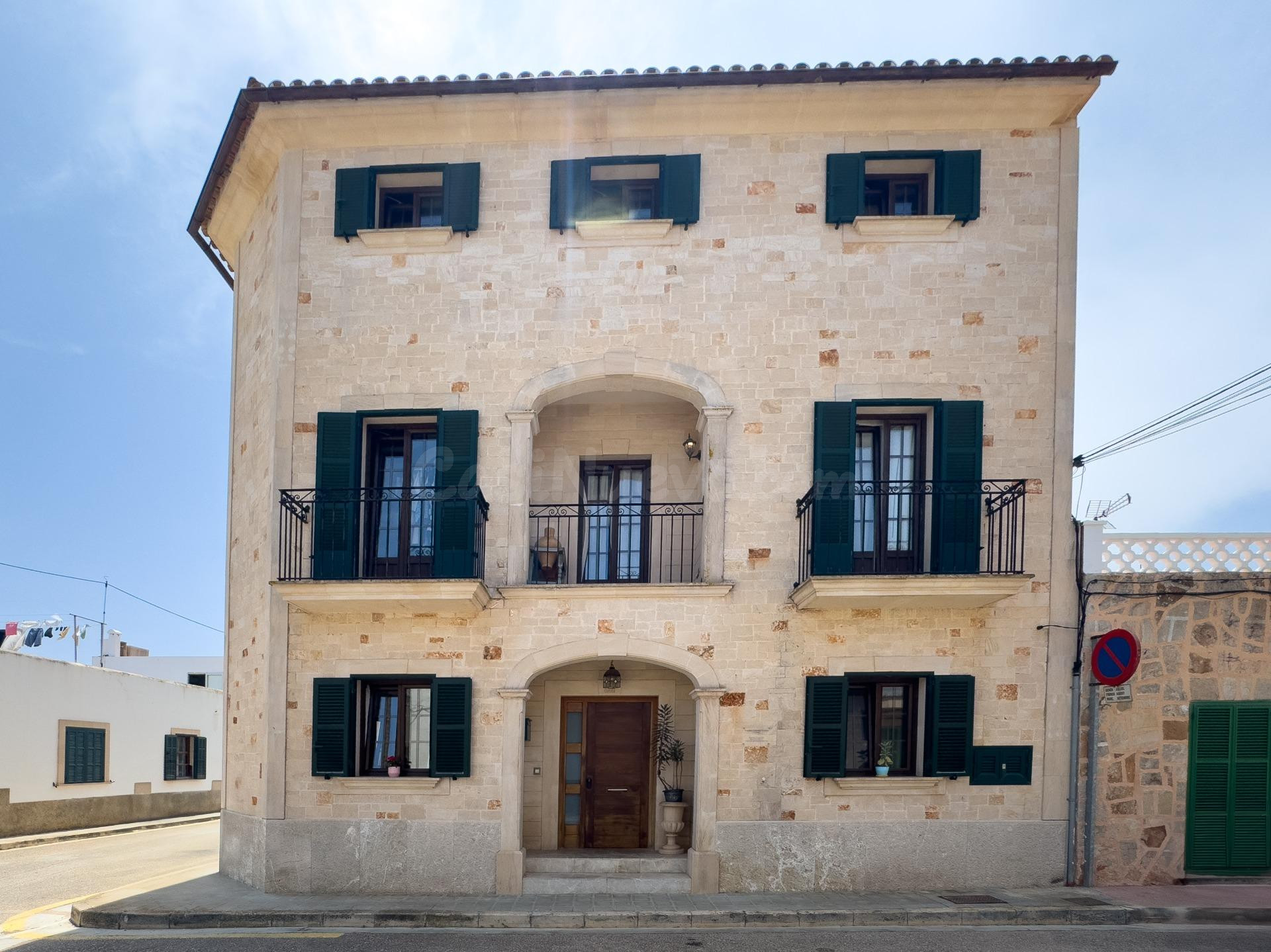 Chalet unifamiliar en el centro de Santanyí