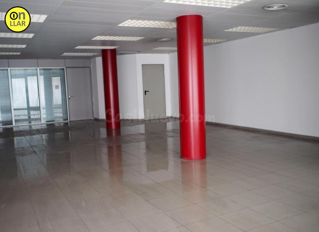 Amplio local comercial en Granollers - Zona Lledoner