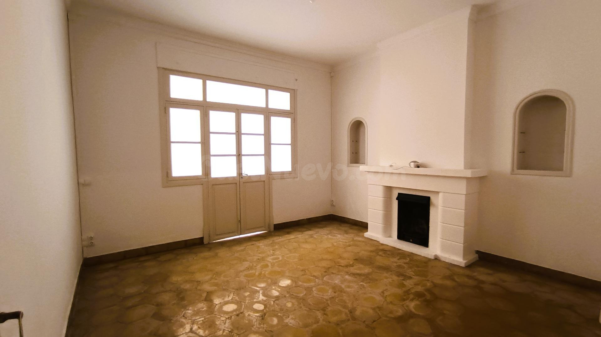 PLANTA BAJA MALLORQUINA CON ENCANTO Y DOS TERRAZAS PRIVADAS  - foto 3