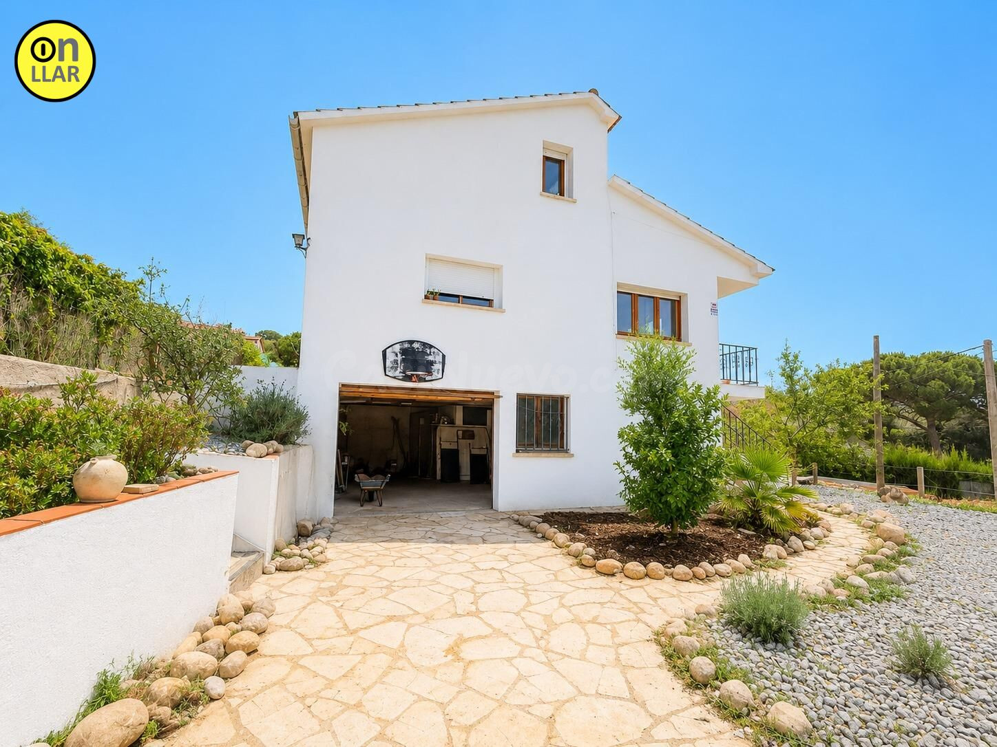 CASA CON PISCINA