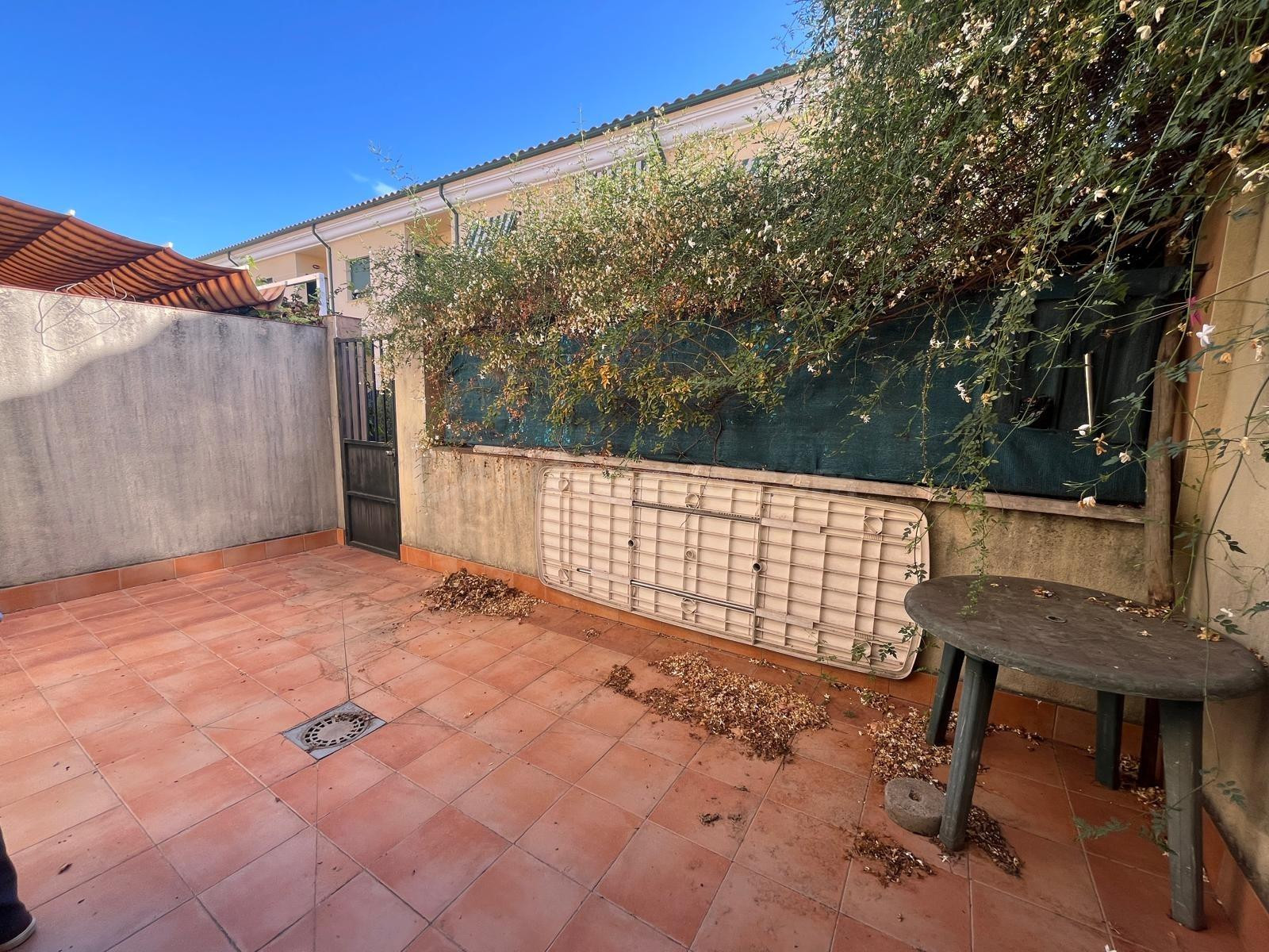 Amplio adosado en Mejostilla, Cáceres - ¡Listo para entrar a vivir!