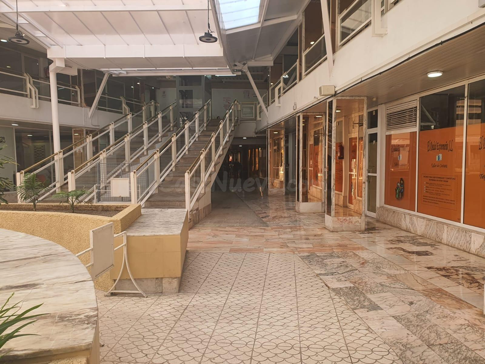 Local Comercial en Venta en Avenida de Alemania, Cáceres